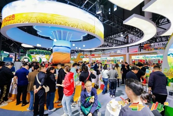 3个资质+2份数据+1个故事=新锐零食品牌2026秋糖入场券